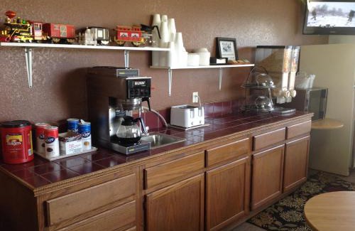 Muskogee Hotel | Knights Inn Muskogee