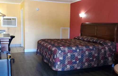 Paris Hotel | Knights Inn Paris