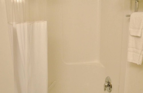 Quincy Hotel | Knights Inn Quincy