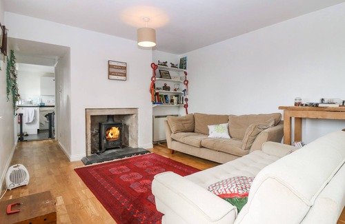 Pittenweem Cottage | KNIGHTSWARD FARM, pet friendly, with open fire in Anstruther
