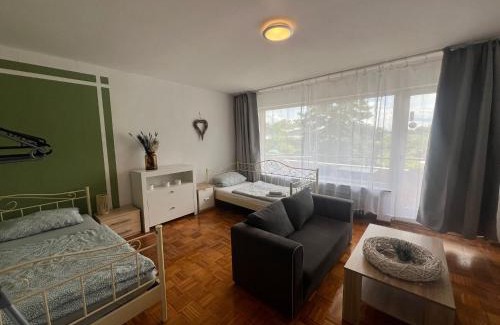 Ockershausen Apartment | KnocksCasa4You EG Monteurwohnung in Marburg