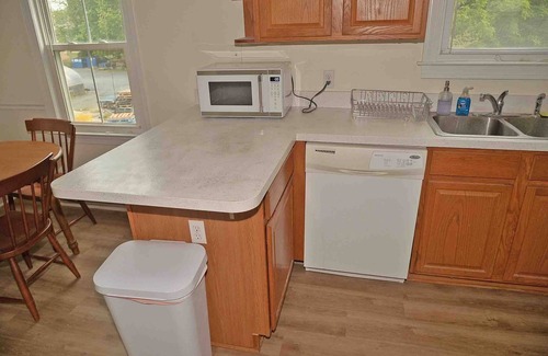 Rock Hall Apartment | Knot's Landing, spacious Apt. downtown Rock Hall