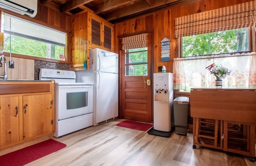 Valois House | Knotty and Nice: Sunset Views Close to Watkins Glen!