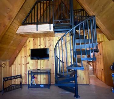 Wishon Ski Chalet | Knotty Pines Lodge