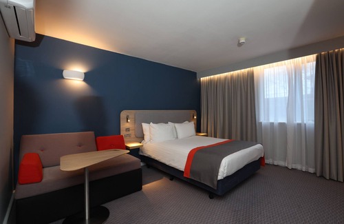 Knowsley Hotel | Knowsley Inn & Lounge