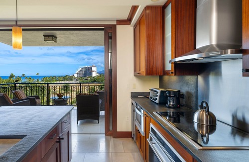 Ko Olina Condo | Ko Olina Beach Villas 608: Spacious 2BR Luxe Home w/Ocean Views