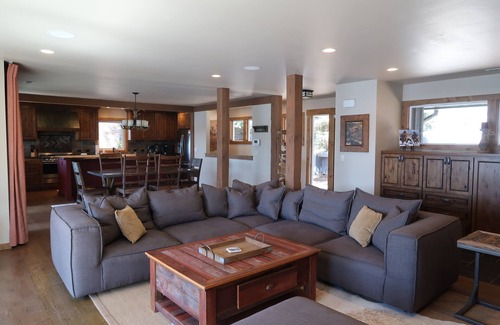 Coeur d'Alene House | Kokanee Bay Beach House Lake Coeur d'Alene!