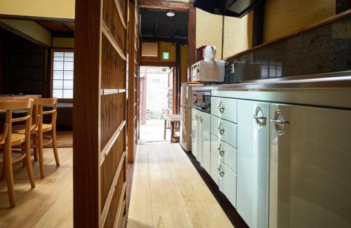 Okazaki House | Koke-an