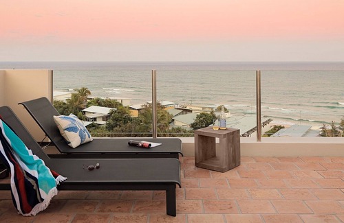 Sunshine Beach Villa | Kokomo by Salty Stays