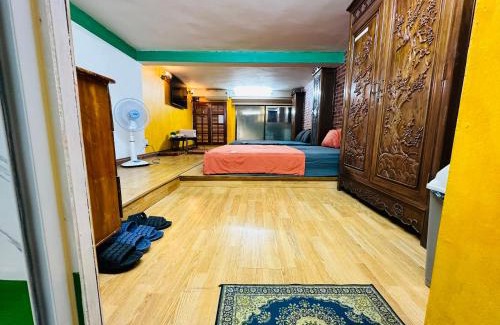 Hang Buom Apartment | Kolor Red Home,Bungalow Old Quarter,4 paxs,3 mins to Hoan Kiem Lake