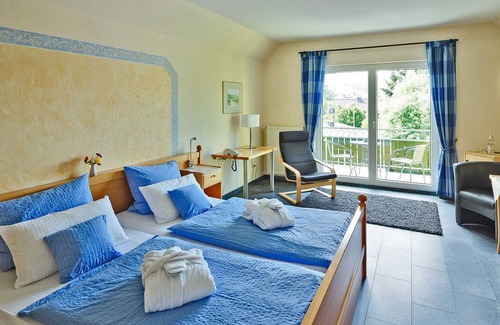Wintrich House | Komfort Doppelzimmer mit Balkon - Moselhotel Weinhaus Simon