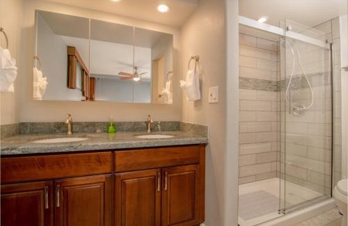 Historic Kailua Village Apartment | Kona Alii 403