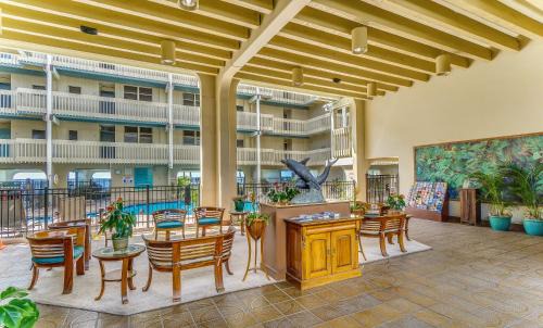 Kailua-Kona Apartment | Kona Bali Kai 214 Oceanfront condo