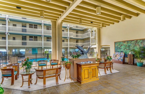 Kailua-Kona Condo | Kona Bali Kai 317 - Oceanfront 2 Bedroom Condo by RedAwning
