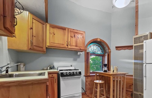 Moultonborough House | Kona - Hobbit House