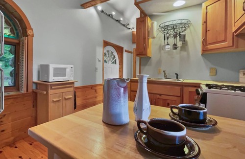 Moultonborough House | Kona - Hobbit House