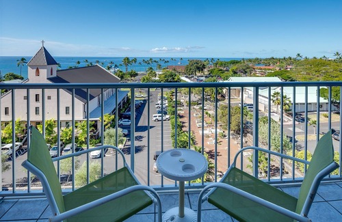 Historic Kailua Village Condo | Kona Oceanview Penthouse in Kailua Village - Best Kona Location/View!