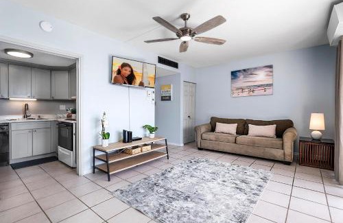 Historic Kailua Village House | Kona Plaza#202