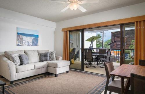 Historic Kailua Village House | Kona Plaza 210