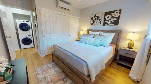 Historic Kailua Village House | Kona Plaza 212