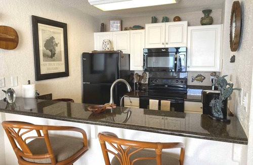 Kailua-Kona Condo | Kona Reef A22 - Direct Ocean Front Condo - Private Lanai - Next to Honl's Beach.