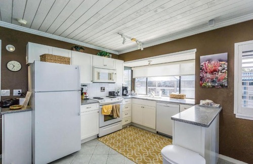 Historic Kailua Village House | Kona Reef #D31