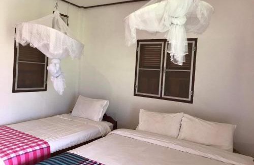 Kong Lor House | Konglor Eco-Lodge Guesthouse and Restaurant