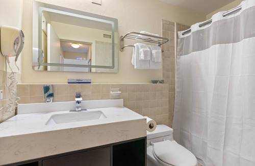 Kelseyville Hotel | Konocti Harbor Resort