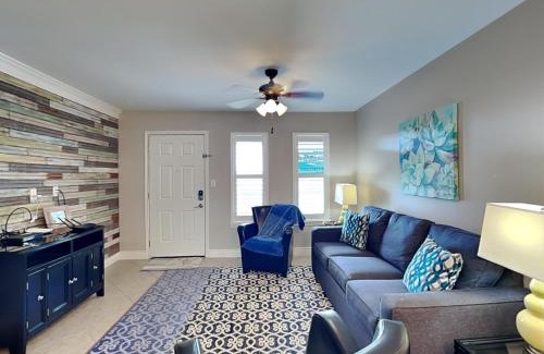 Rockport Apartment | Kontiki Beach Resort #317