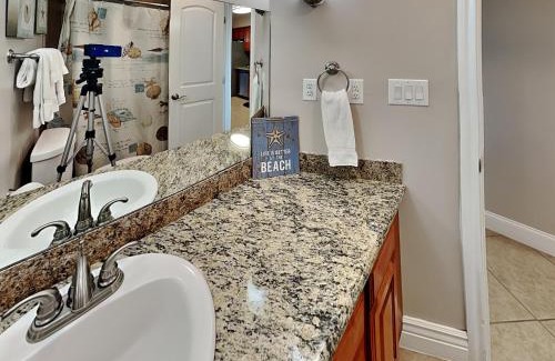 Rockport Apartment | Kontiki Beach Resort #317