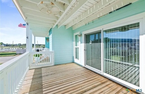 Rockport Condo | Kontiki Condo! Pool, Pier, Boat Slips, Boat Launch, BBQ, Tennis, Pickle Ball!