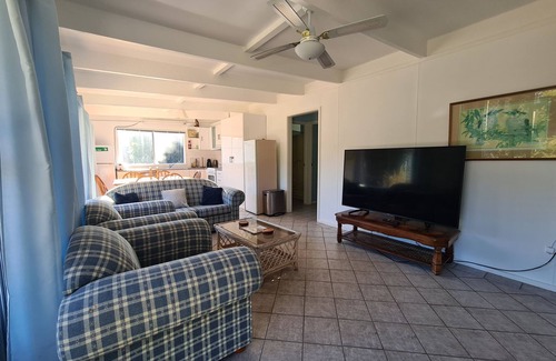 Loch Sport House | Kookaburra Lodge. Loch Sport. For a comfortable Stay. Close to Lake & ocean