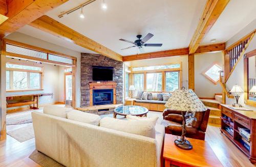 Ponder Point House | Kootenai Haus