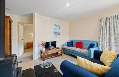 Lake Hawea House | Korimako Ridge - Lake Hawea Holiday Home