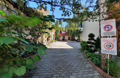 Odorheiu Secuiesc Bed & Breakfast | Korona Panzió