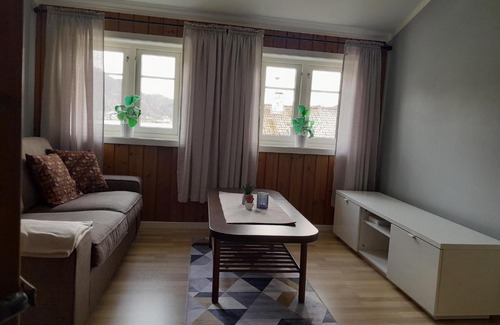 Maloy Apartment | Koselig hus i Måløy