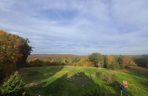 Monticello Villa | Kosher Catskills Getaway (See Description)