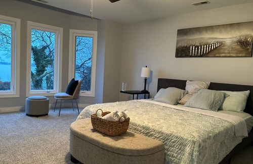 Hampton House | Kosmos Rentals