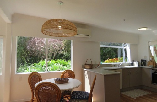 Coopers Beach Cottage | Kotare Kottage