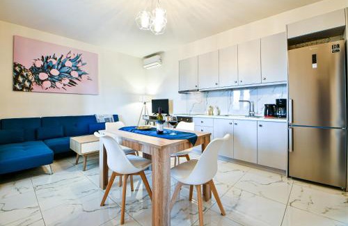 Kontos Apartment | Koukounari Luxury Apartments