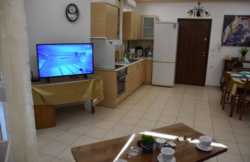 Kato Gouves House | Kouriton apartment is an ideal place to relax