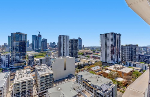 South Brisbane Apartment | KOZYGURU BRISBANE ONE 1Bed APT Parking