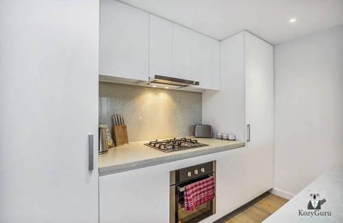 Fortitude Valley Apartment | KOZYGURU | Fortitude Valley | 2 BED Designer Apt + FREE Parking | FV Peppers
