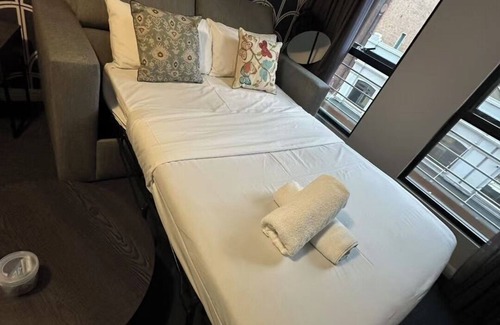 Haymarket Apartment | KozyGuru | Haymarket | Best Location Studio