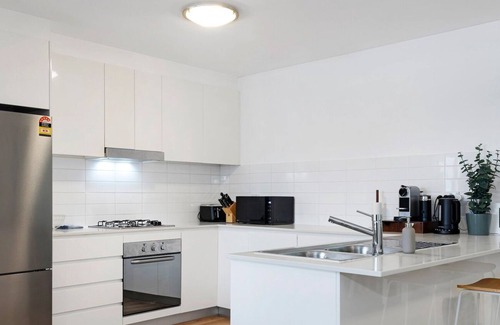 Rockdale Apartment | KozyGuru | Rockdale | Cozy Apt near Train Station