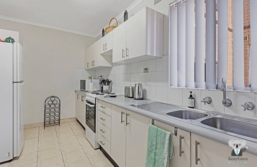 Westmead Apartment | KozyGuru | Westmead | 2Bed Unit + Free Parking