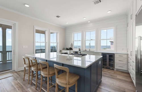 Galveston House | Krabbyshack-Private Pool & Hot Tub- Water Front- 5 BR 4.5 Bath - Elevator