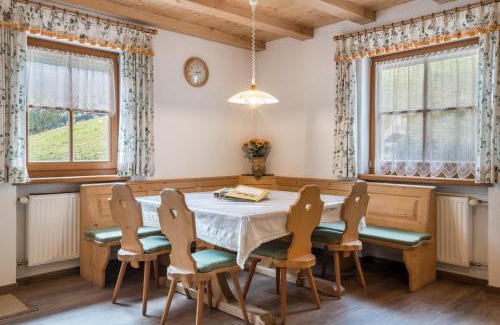 Casola Apartment | Kranebitterhof Apt Edelweiss