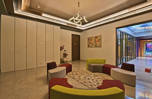 Surat Hotel | Kratos Club
