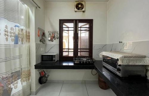 Amritsar Apartment | Krishna Niwas HL-177